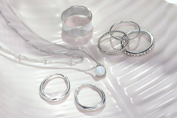 Birthstones Explained: The Symbolism and Beauty of Every Month