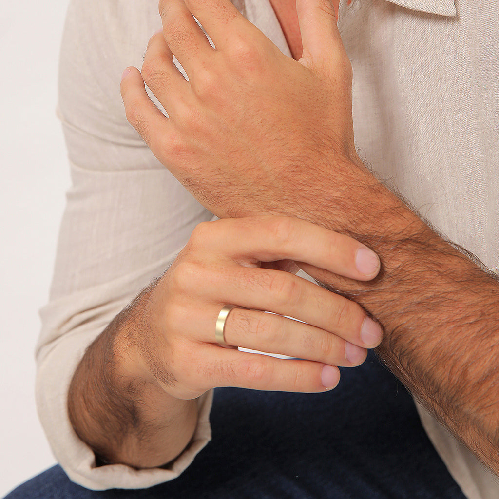 Gold Cincin Basic Engagement In 585 Yellow Gold