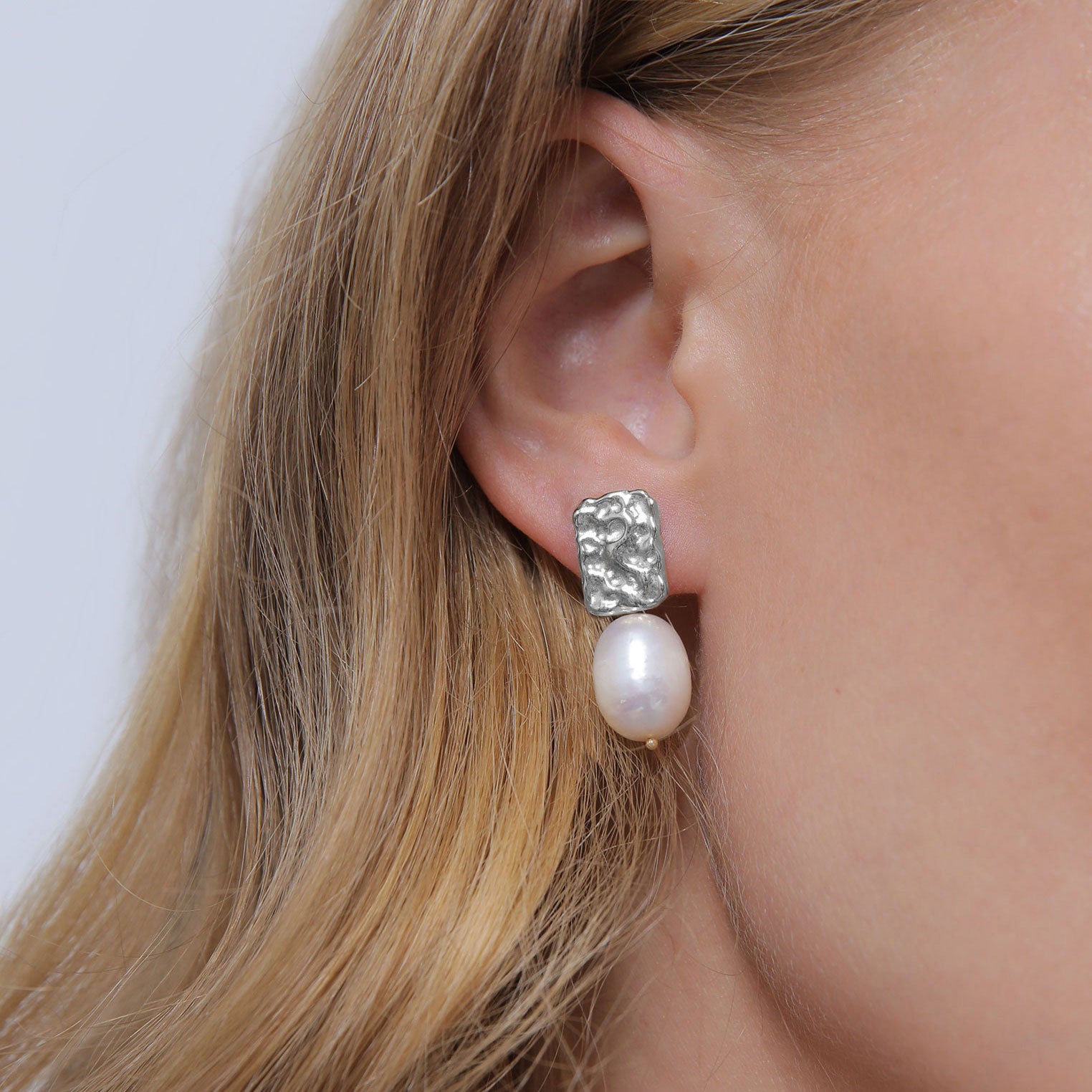 Silver Perhiasan Wanita Perak Asli - Silver Anting Elegant Dangle with Freshwater Pearls