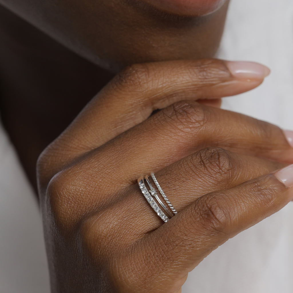 Silver Cincin Perhiasan Perak 925 Wanita Stacking Elegant Crystals