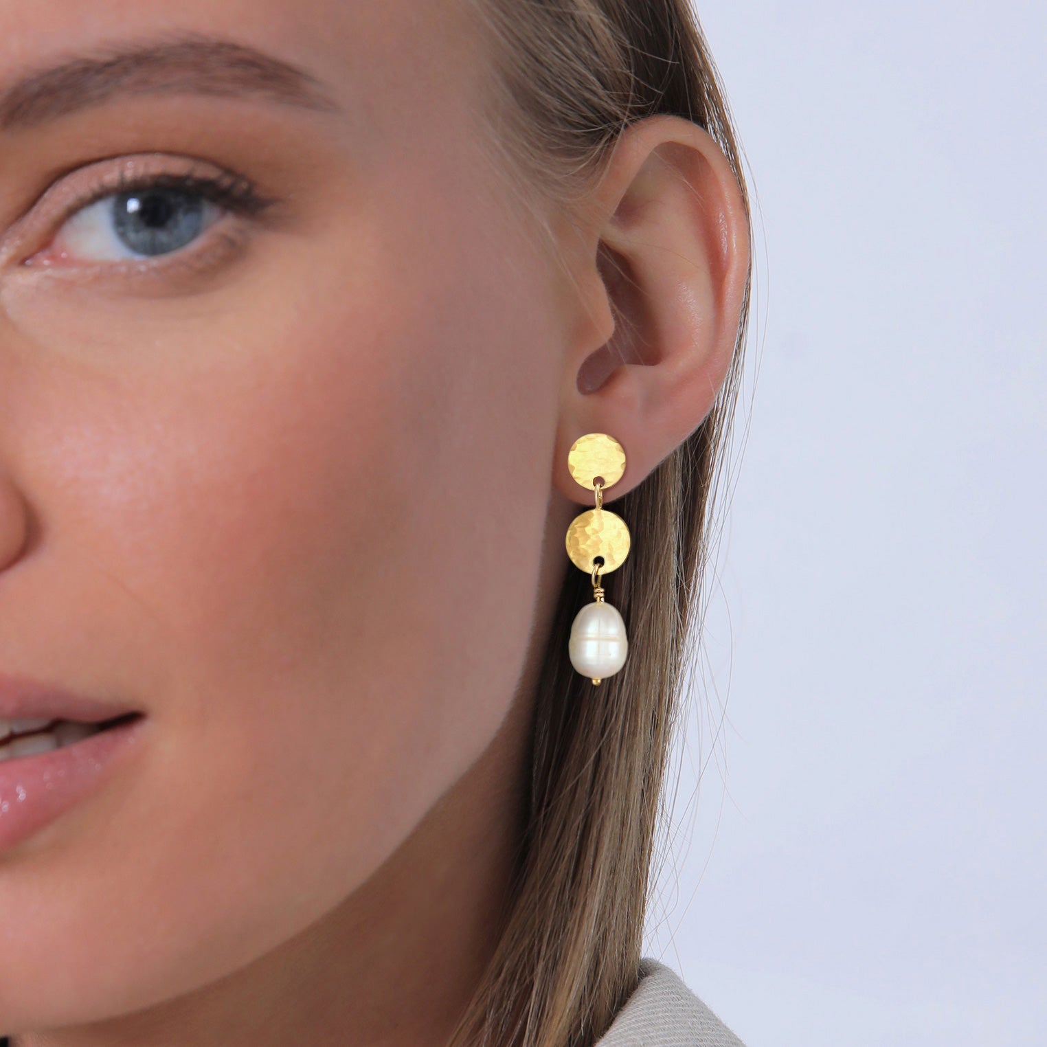 Gold Perhiasan Wanita Perak Asli - Silver Anting Drop Hammered Baroque Freshwater Pearls Lapis Emas