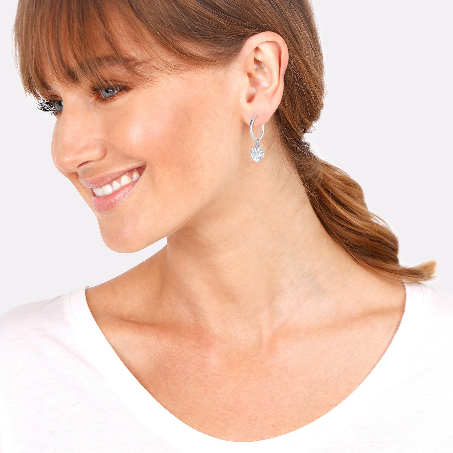 Silver Perhiasan Wanita Perak Asli - Silver Anting Ear Hanger Heart Symbol Cut-Out Crystals