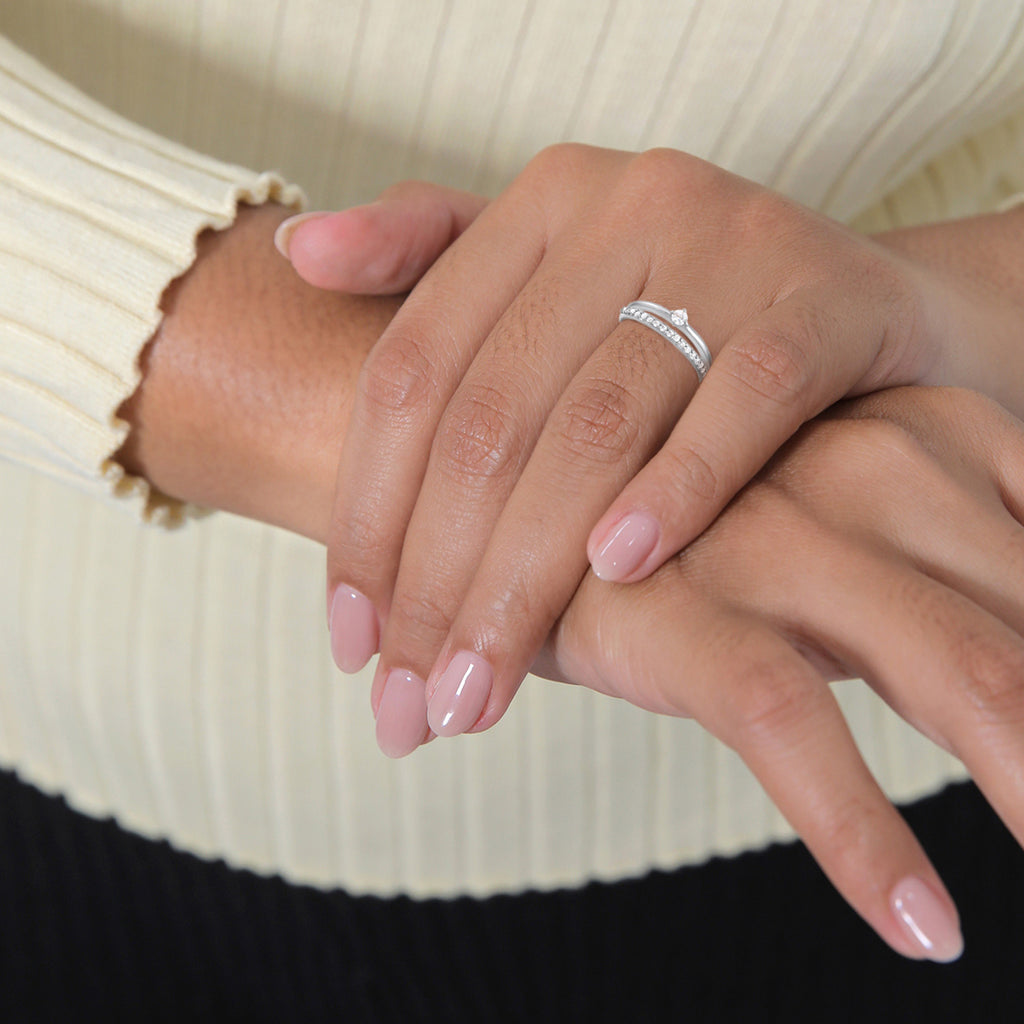 Silver Cincin Perhiasan Perak 925 Wanita Engagement Solitaire Sparkling Zirconia Crystals