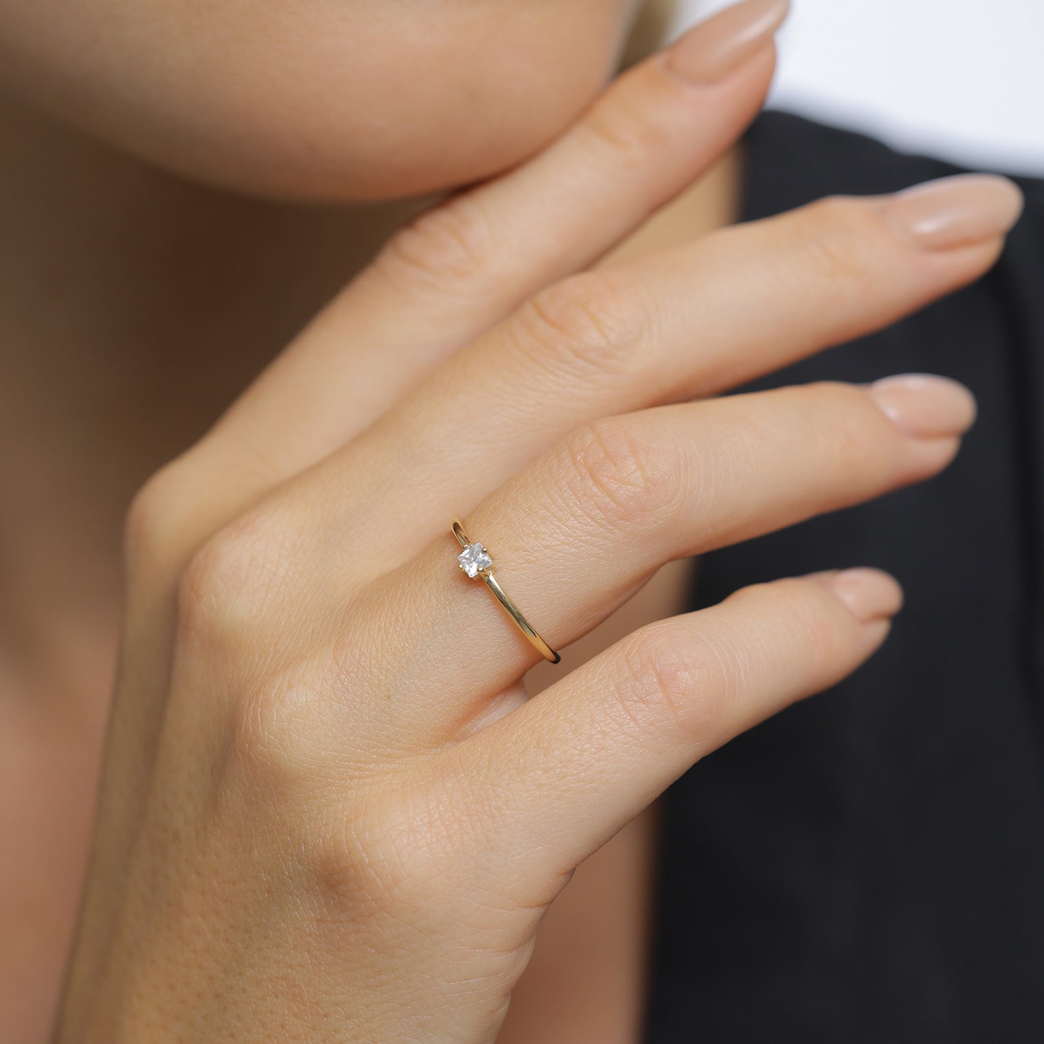 Gold Cincin Perhiasan Perak 925 Wanita Solitaire Classic Zirconia Gold Plated