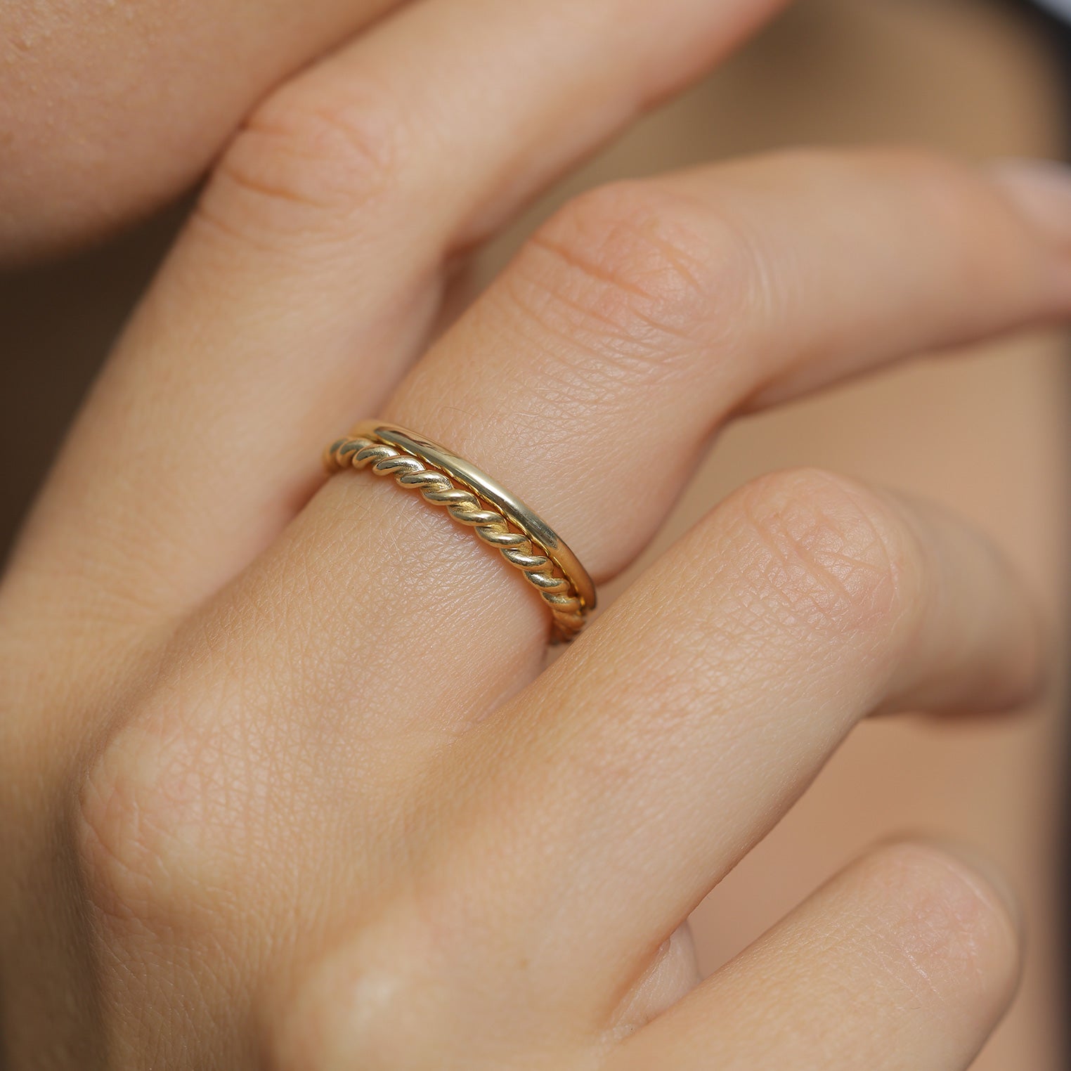 Gold Cincin Perhiasan Perak 925 Wanita Twisted Basic Set Of 2 Gold Plated