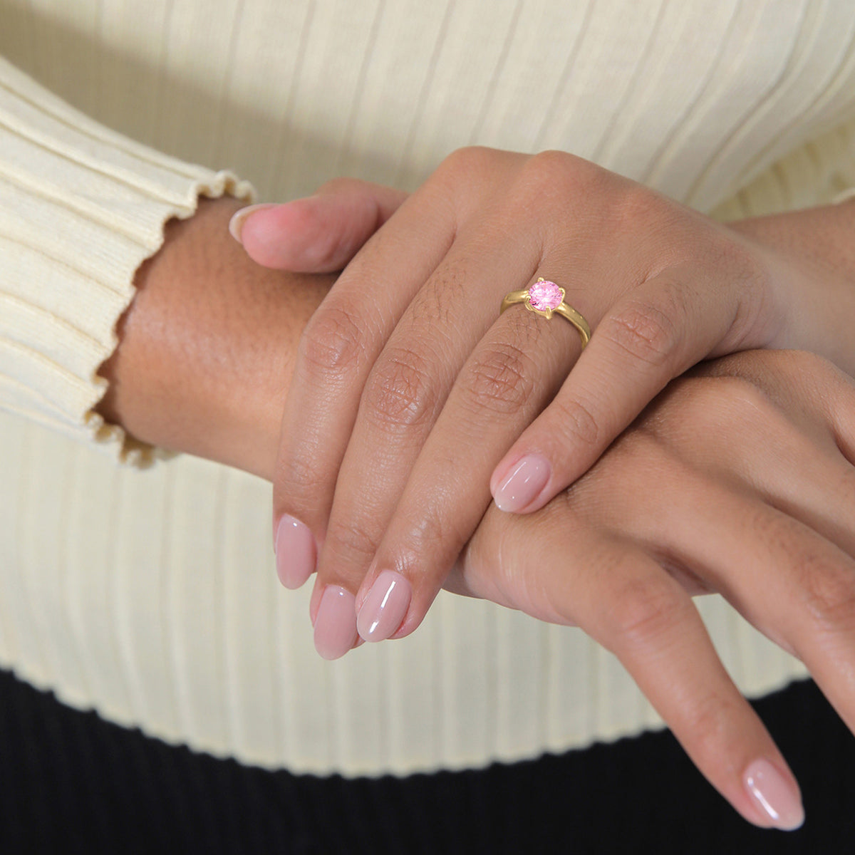 Ring Solitaire Classic Zirconia Crystal Pink 925 Sterling Silver Gold Plated