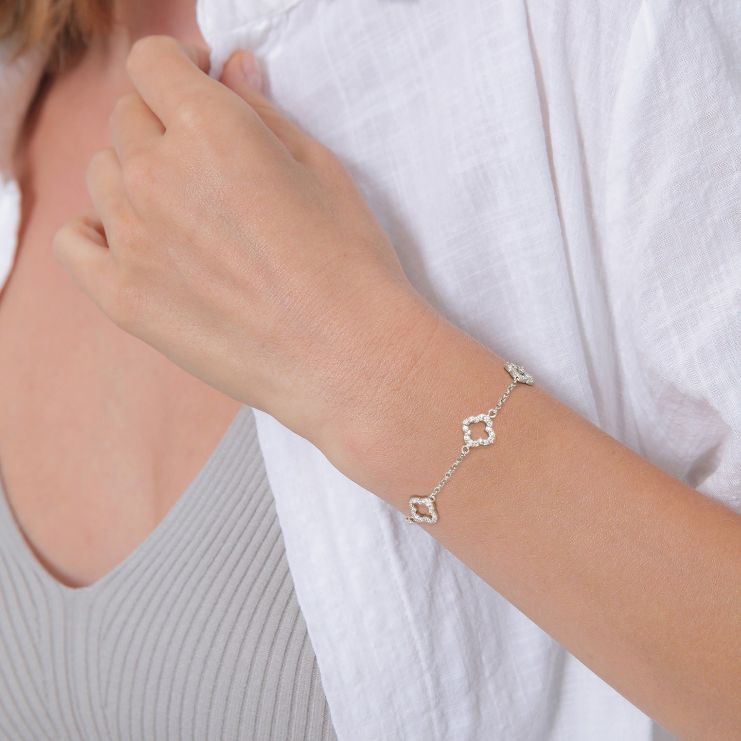 Silver Perhiasan Wanita Perak Asli Gelang Flower dengan Zirconia