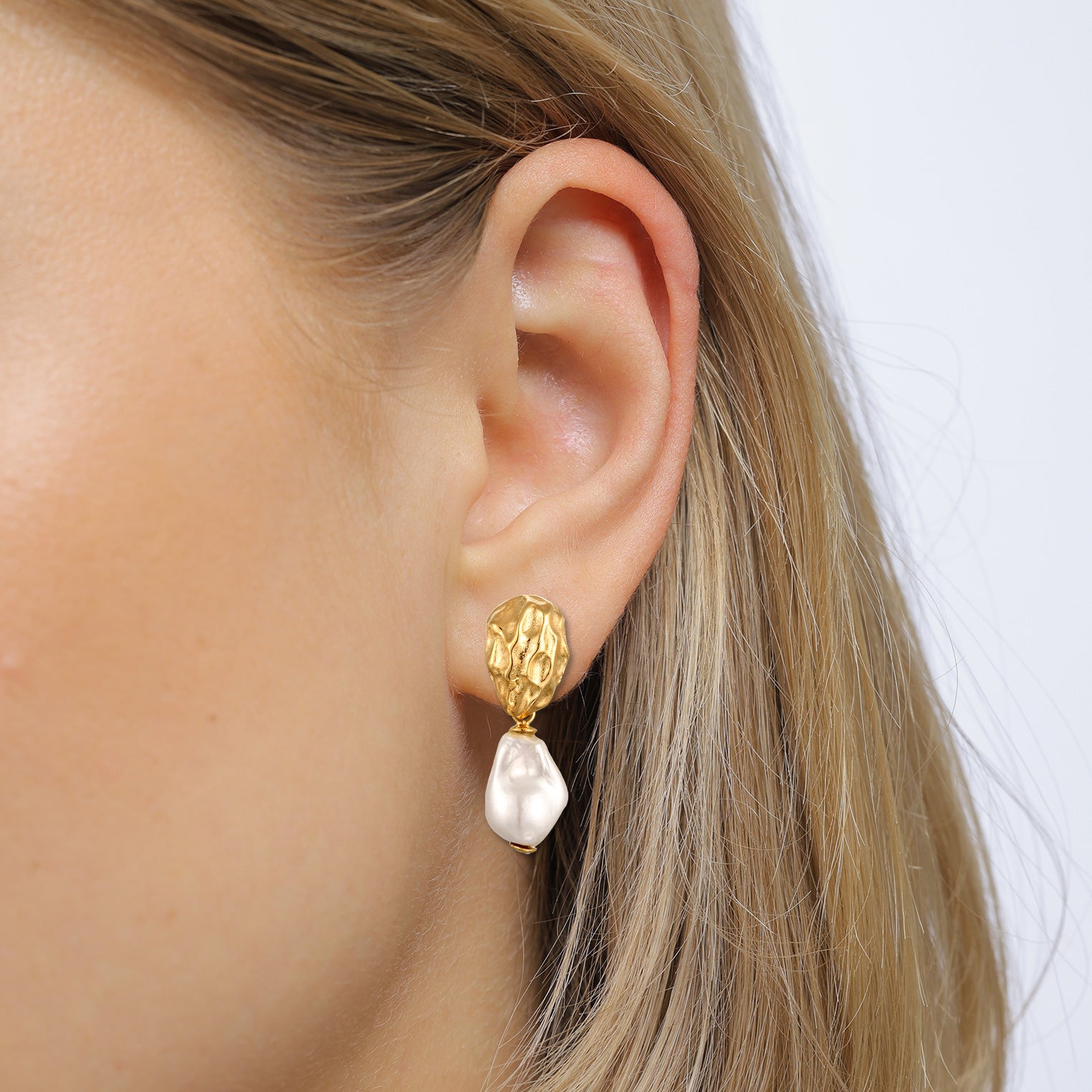 Gold Perhiasan Wanita Perak Asli Lapis Emas Anting Simbol Stud Shell Pearl