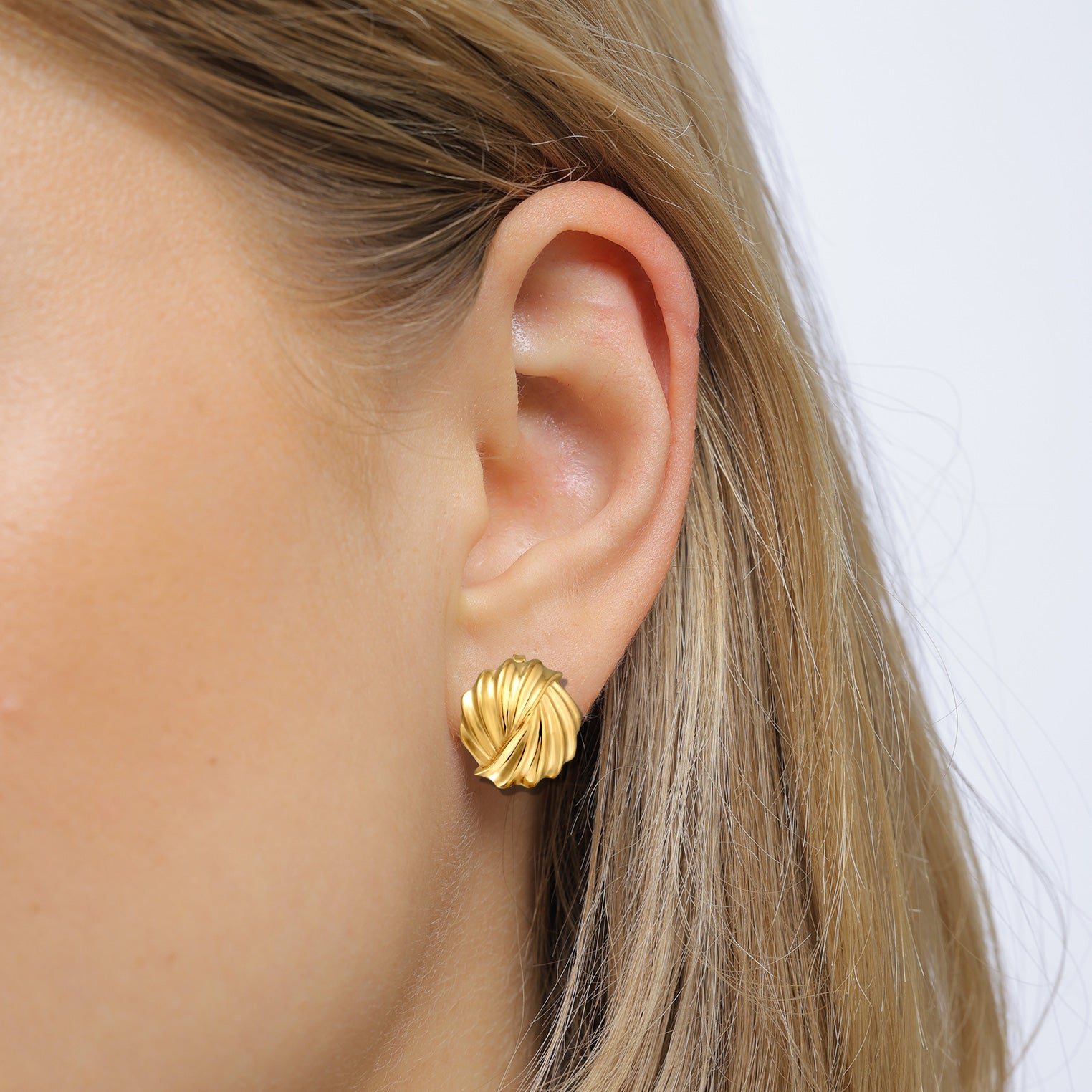 Gold Perhiasan Wanita Perak Asli Lapis Emas Anting Stud Elegant Grooves Round