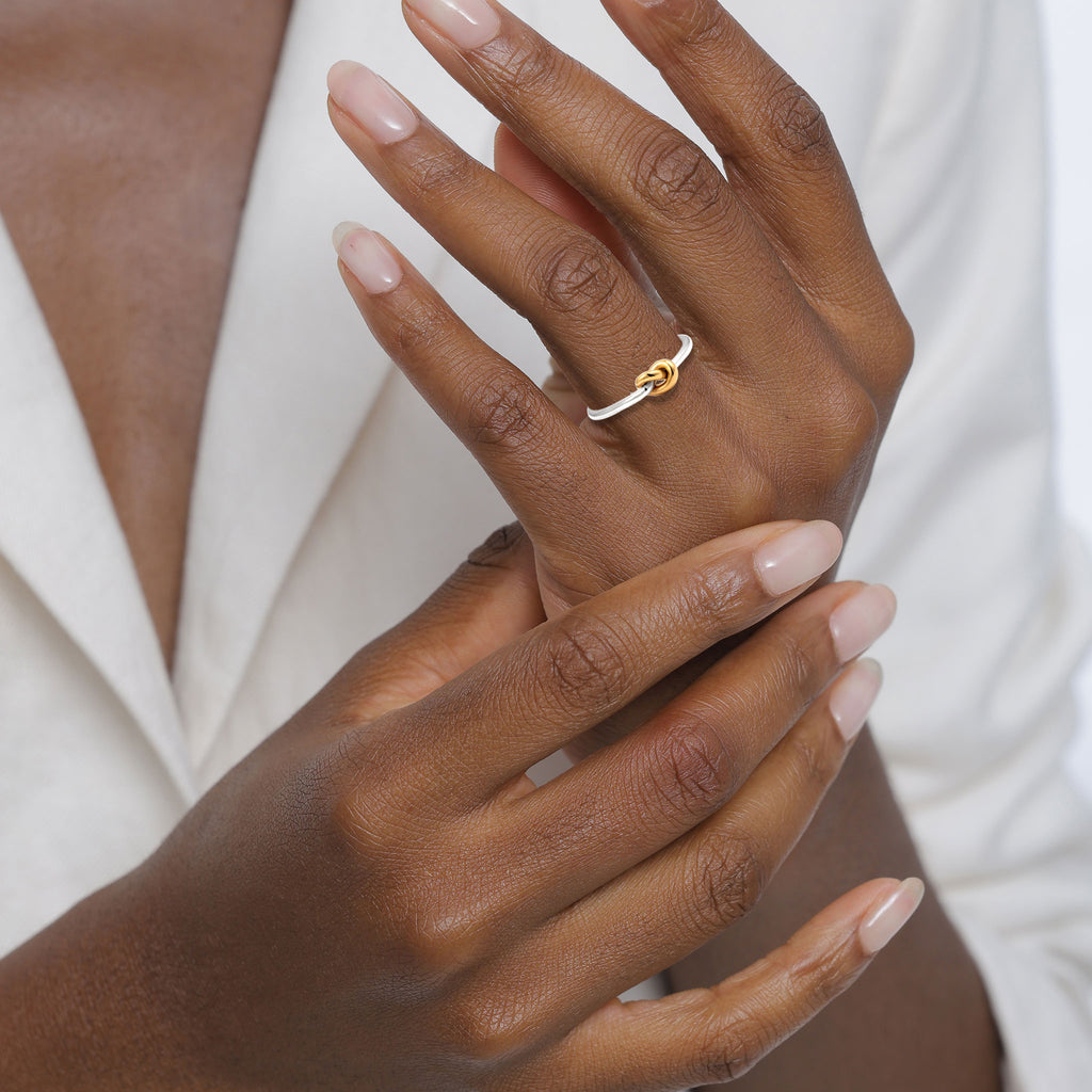 Bicolor Cincin Perhiasan Perak 925 Wanita Trend Knot Gold Plated