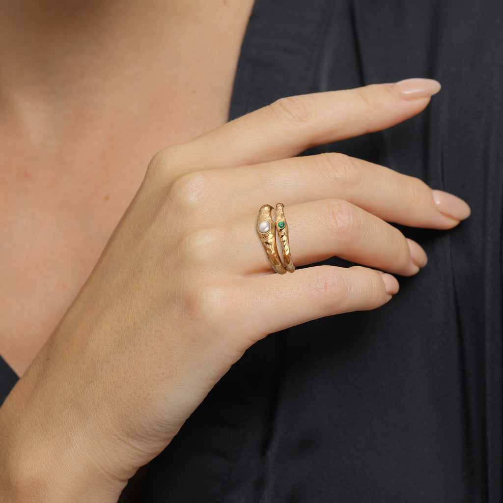 Gold Cincin Perhiasan Perak 925 Wanita Green Synthetic Emerald and Pearl Gold Plated