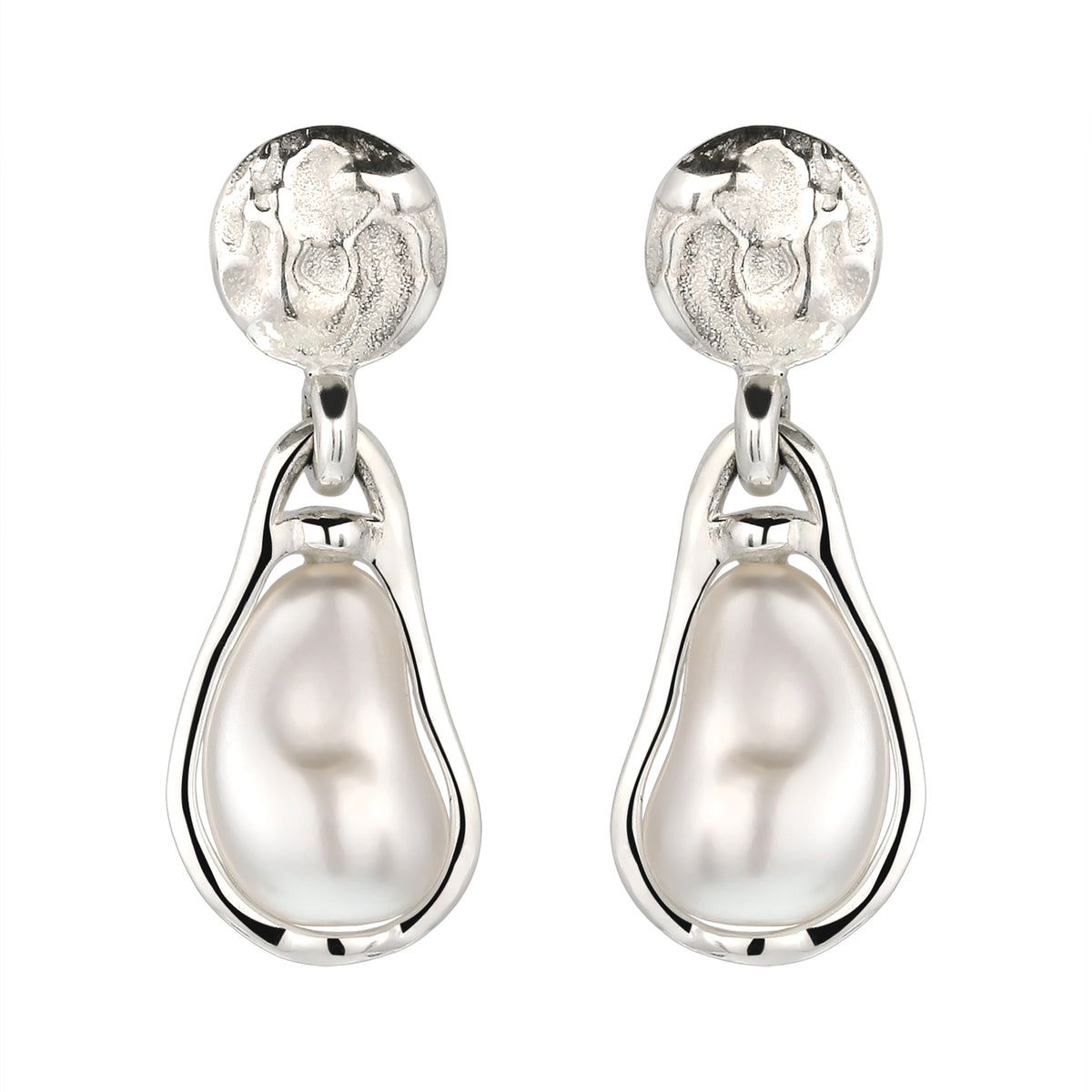 Hammered Baroque Pearl Drop Earrings 925 Silver – Embellished with Pearls by Swarovski®