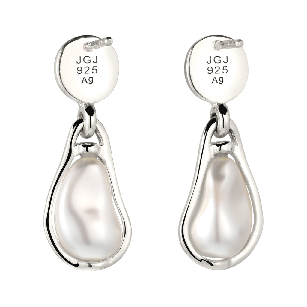 Hammered Baroque Pearl Drop Earrings 925 Silver – Embellished with Pearls by Swarovski®